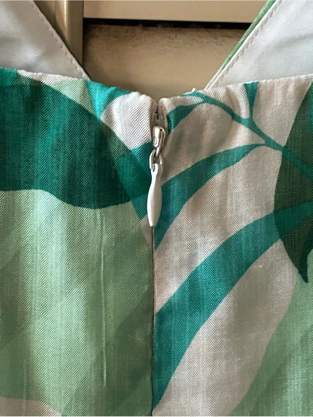 NWT Maggy London tropical Leaf-Print belted lined green/white midi Dress size 8